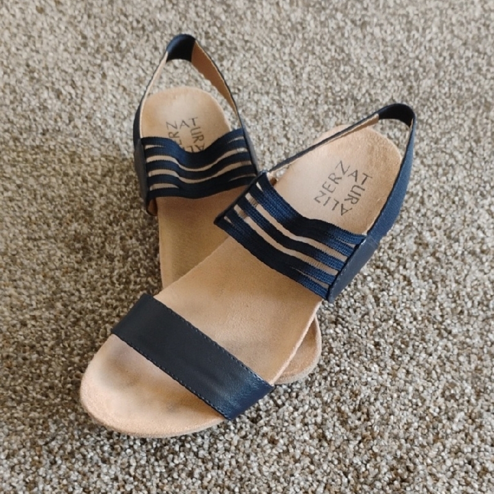 Naturalizer Women's Navy Sandals